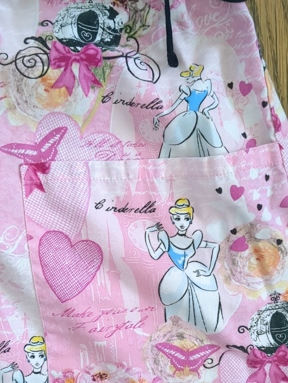 Disney Pink Cinderella Cotton Scrub Top, Size Medium - Picture 2 of 8